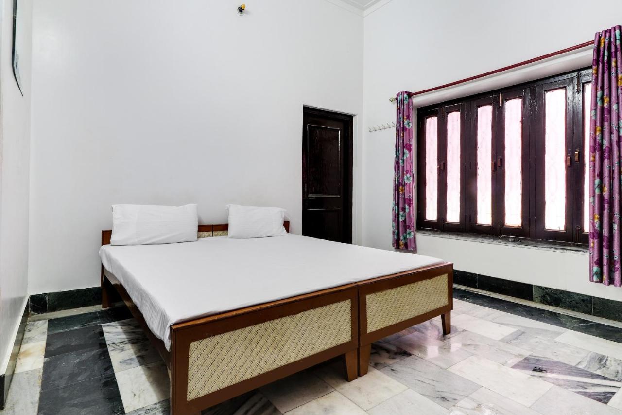 Hotel O Hanuman Bagh Ayodhya Kültér fotó