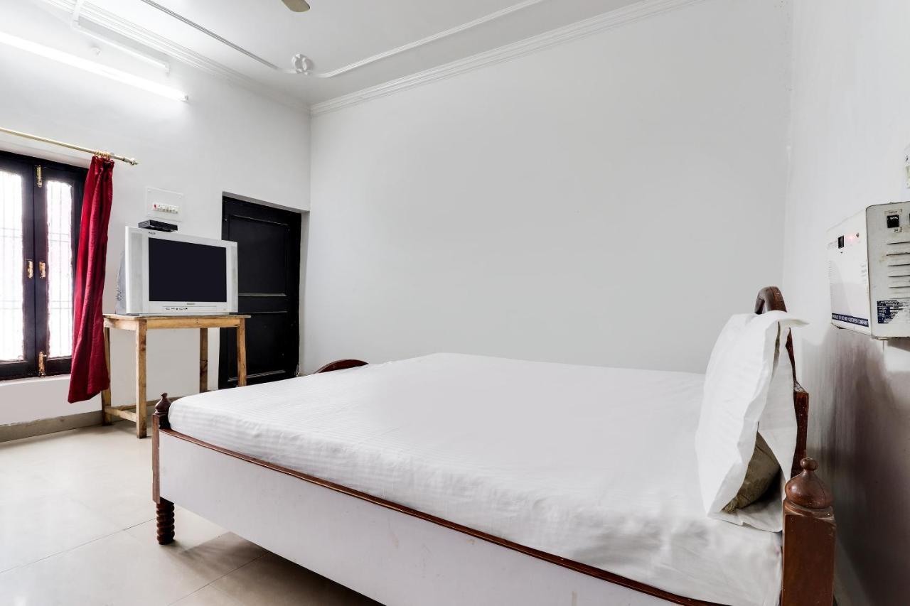Hotel O Hanuman Bagh Ayodhya Kültér fotó