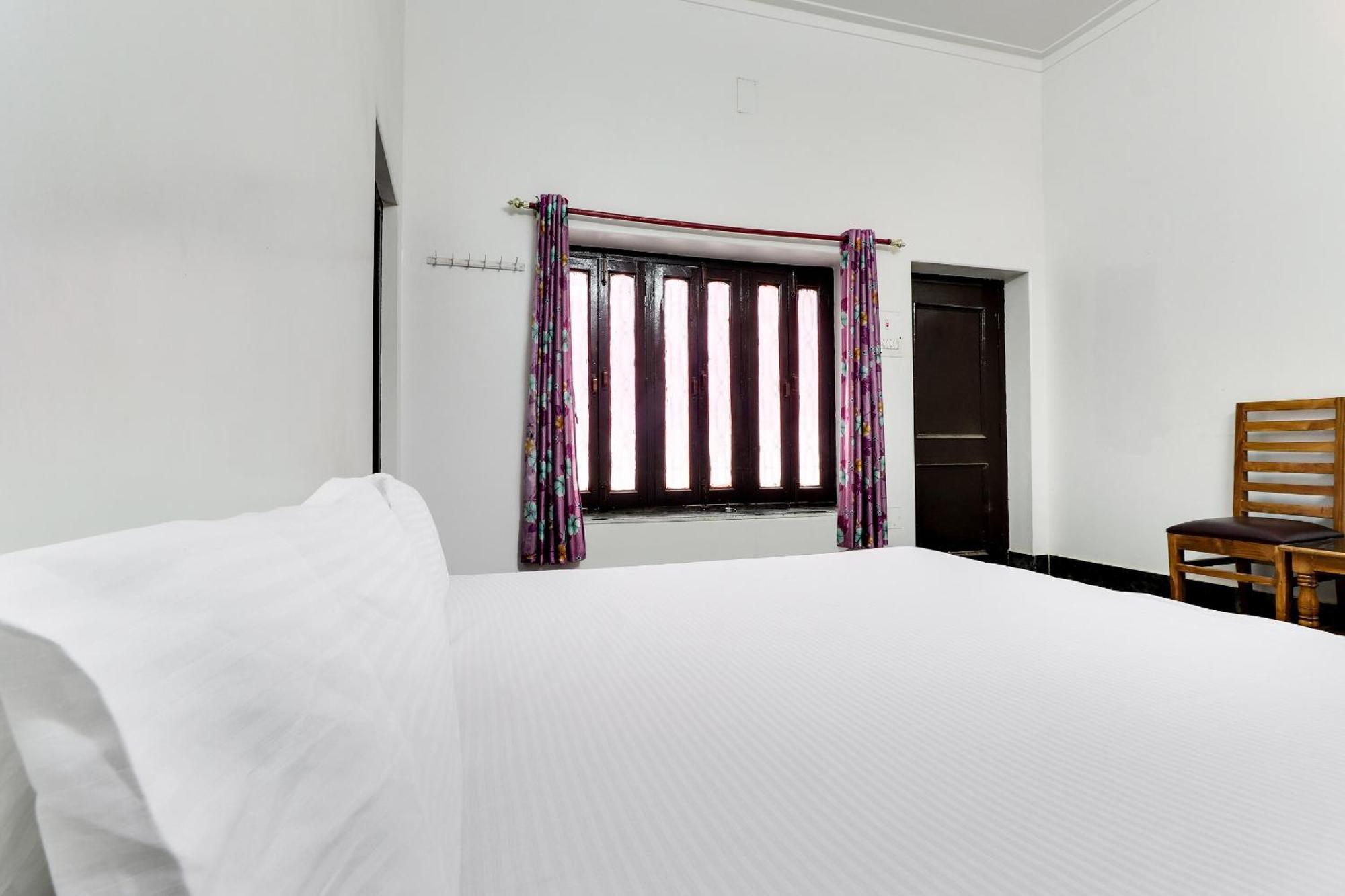 Hotel O Hanuman Bagh Ayodhya Kültér fotó